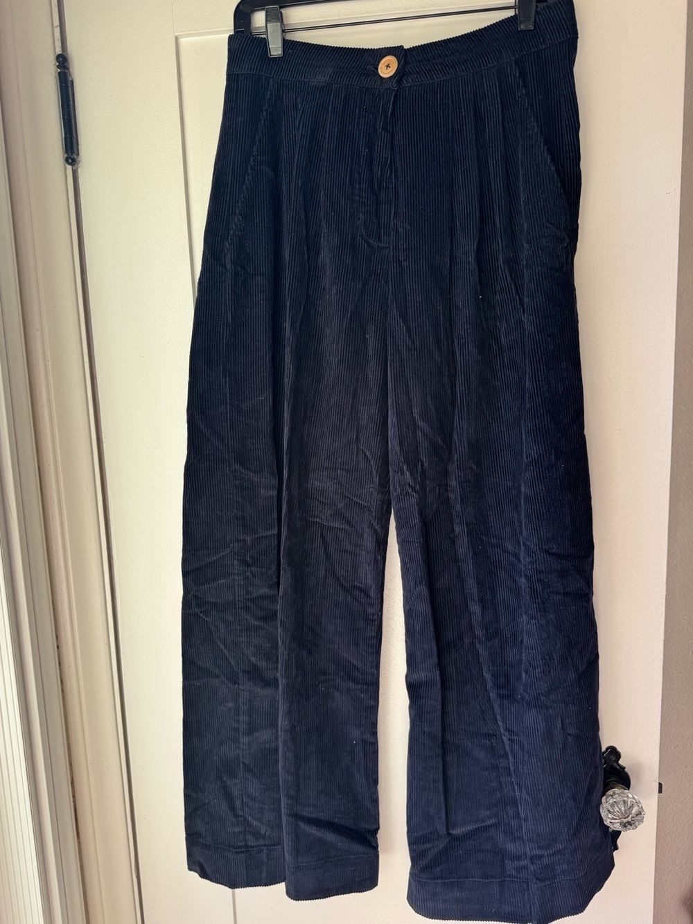 Kara Thoms baya Wide-Leg Corduroy Pants in Navy